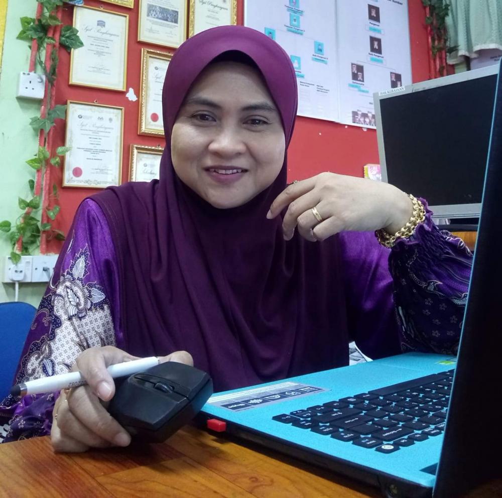 Mdm Saptuah Binti Atoi's photo