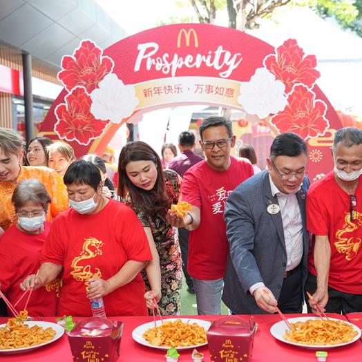 McDonald's Malaysia Spreads Chinese New Year Joy to Elderly, Celebrating 8th Consecutive Year of Community Initiative