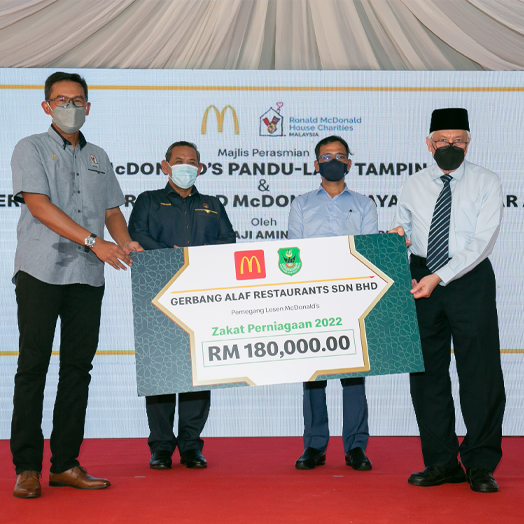 McDonald’s Malaysia Rasmi Restoran Pandu-Lalu Tampin, Rancakkan Pembangunan Sosio Ekonomi Negeri Sembilan